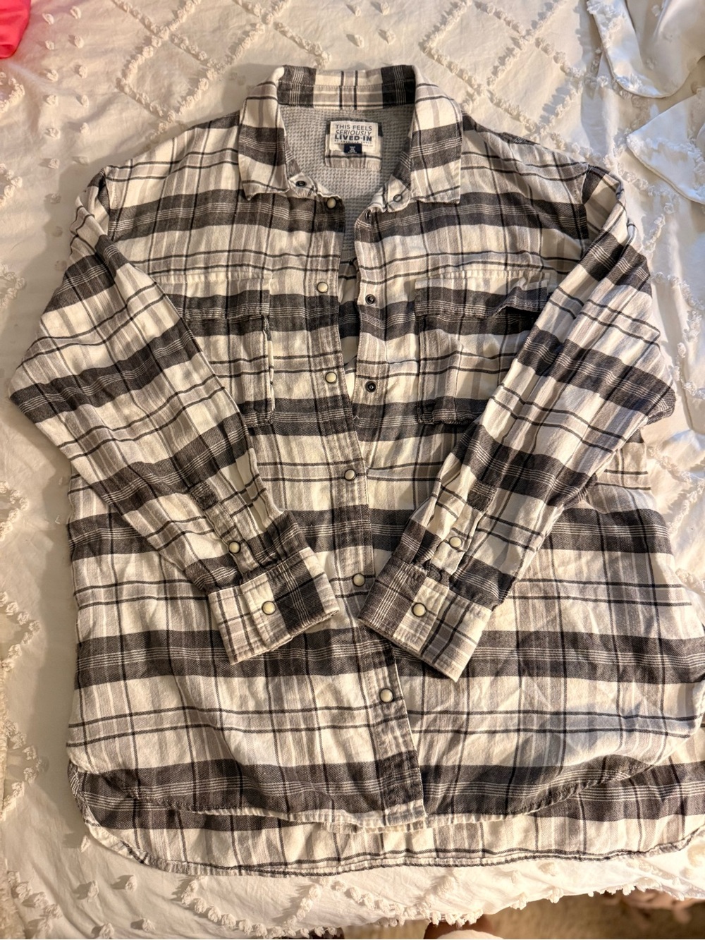 American Eagle Outfitters Black and White Plaid Flannel Shirt